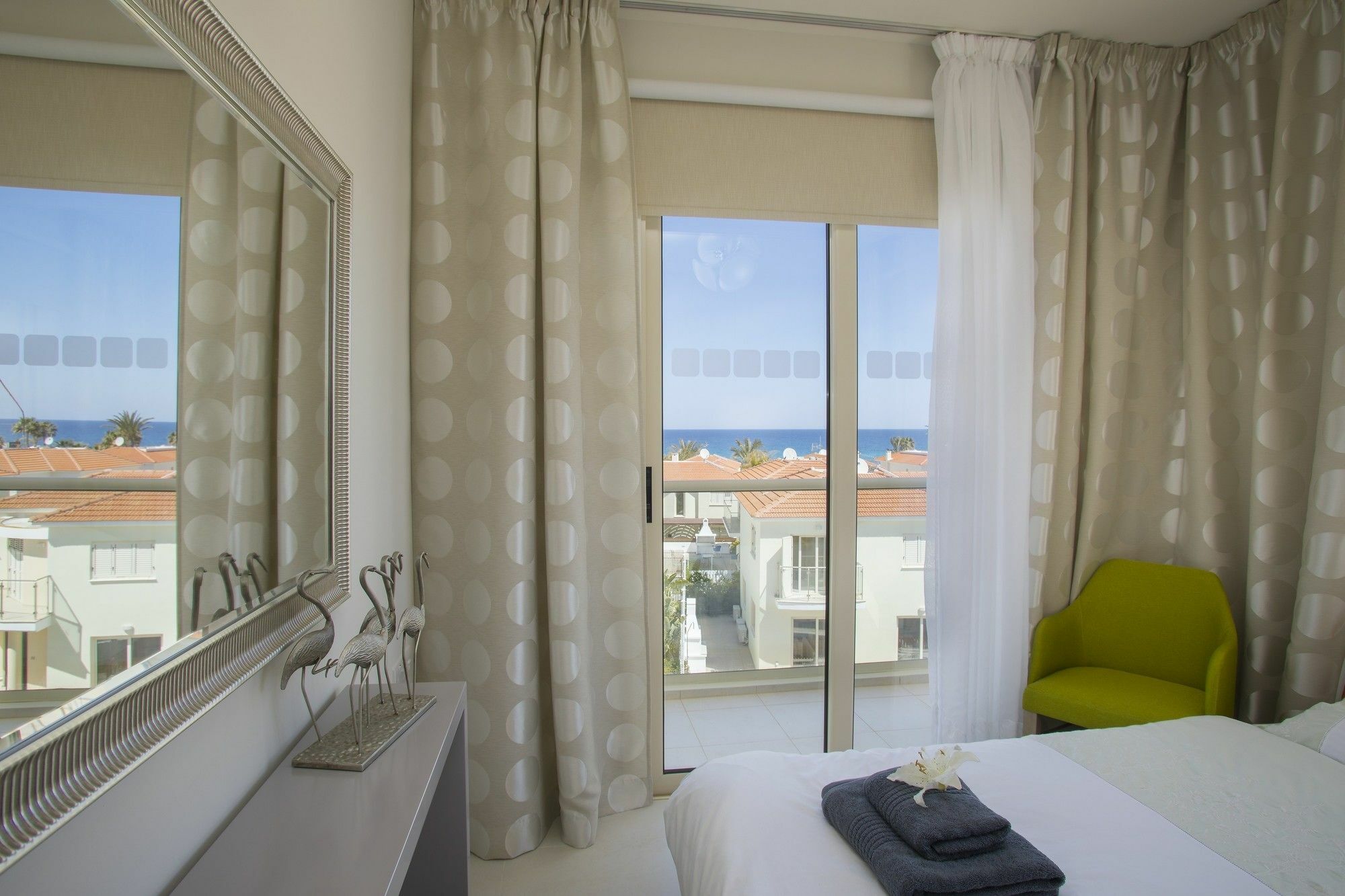 Marianna Suite Pernera Экстерьер фото